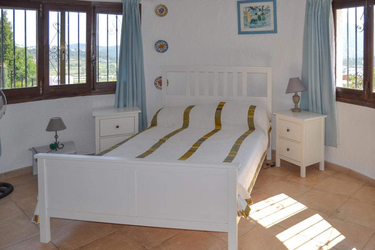 Villa en Pedreguer, Alicante, España 6 dormitorios, 288 m2 No. 78739