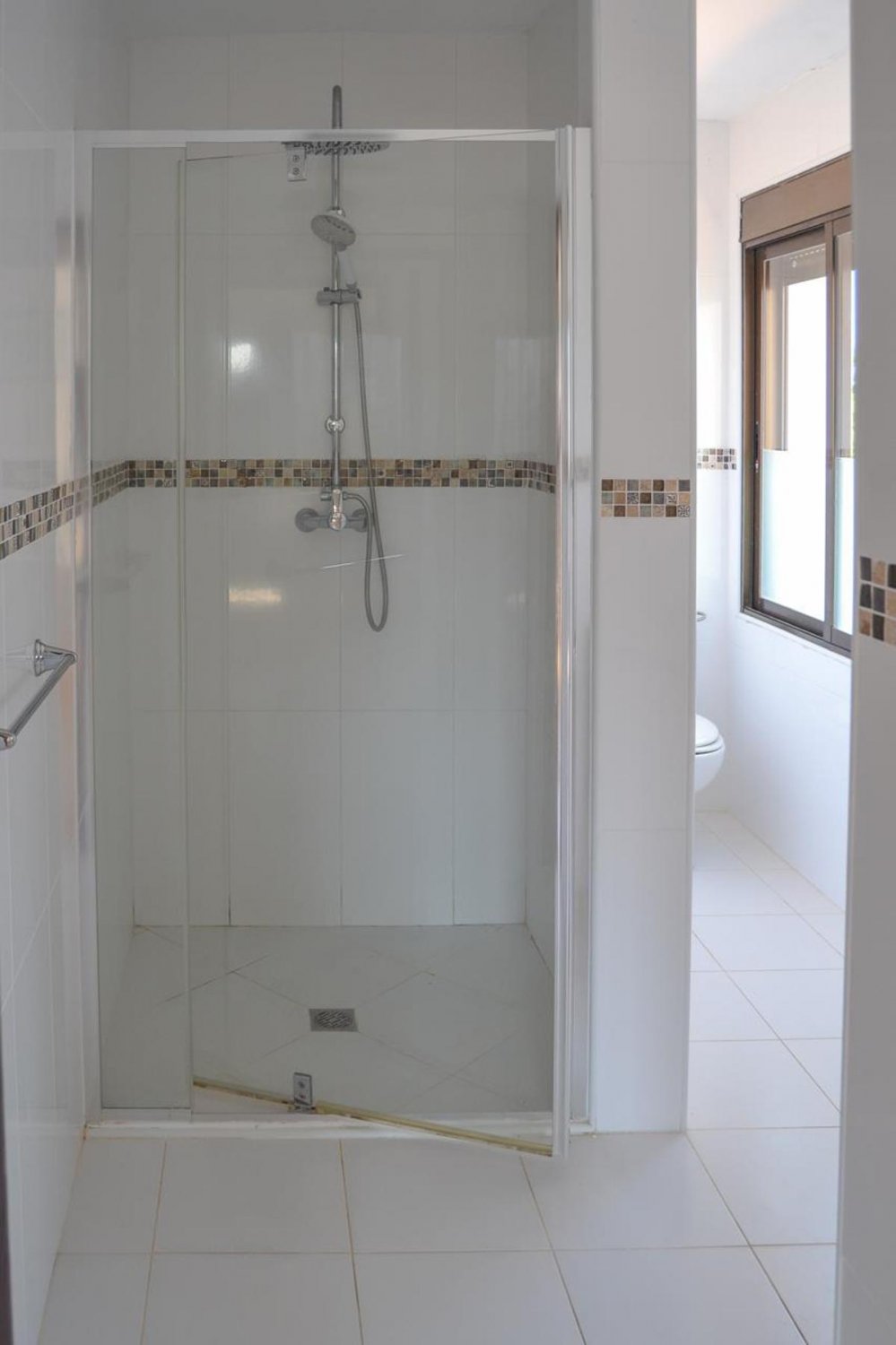 Villa en Pedreguer, Alicante, España 6 dormitorios, 288 m2 No. 78739