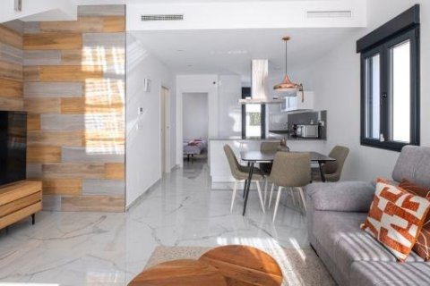Villa en venta Torrevieja, Alicante, España 3 dormitorios, 106 m2 No. 137771 - foto 9
