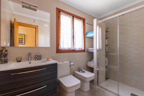 Villa for sale Torrevieja, Alicante, Spain 3 bedrooms,  No. 137769 - photo 16