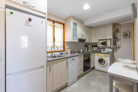 Villa for sale Torrevieja, Alicante, Spain 3 bedrooms,  No. 137769 - photo 9