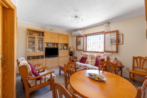 Villa for sale Torrevieja, Alicante, Spain 3 bedrooms,  No. 137769 - photo 6