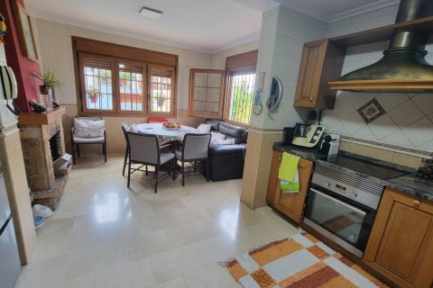 Villa for sale Torrevieja, Alicante, Spain 4 bedrooms, 175 sq.m. No. 137767 - photo 12
