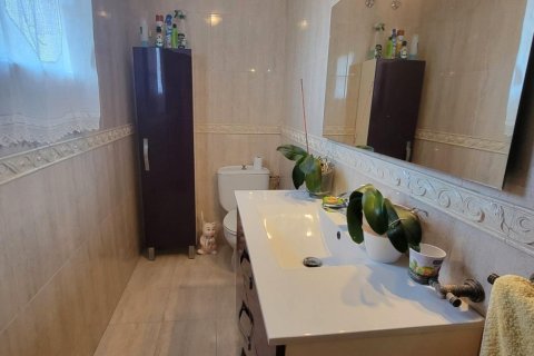 Villa for sale Torrevieja, Alicante, Spain 4 bedrooms, 175 sq.m. No. 137767 - photo 23