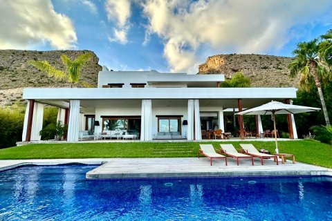 Huvila Finestrat, Alicante, Espanja 5 makuuhuonetta, 751 m2 No. 168744