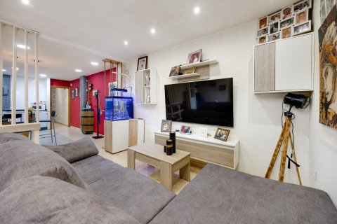 Apartamento en venta en Torrevieja, Alicante, España 3 dormitorios, 112 m2 No. 190844 - foto 3