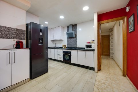 Apartamento en venta en Torrevieja, Alicante, España 3 dormitorios, 112 m2 No. 190844 - foto 11