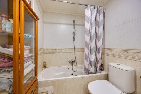 Apartamento en venta en Torrevieja, Alicante, España 3 dormitorios, 112 m2 No. 190844 - foto 19