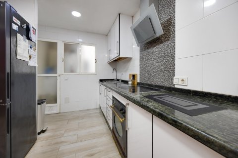 Apartamento en venta en Torrevieja, Alicante, España 3 dormitorios, 112 m2 No. 190844 - foto 8