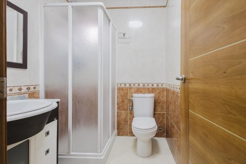 Villa à vendre à Torrevieja, Alicante, Espagne, 2 chambres, 79 m2 No. 190841 - photo 9