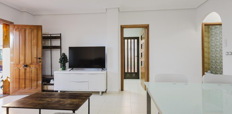 Villa à Torrevieja, Alicante, Espagne 2 chambres, 79 m2 No. 190841