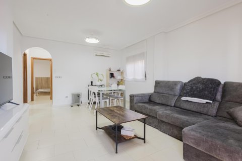 Villa à vendre à Torrevieja, Alicante, Espagne, 2 chambres, 79 m2 No. 190841 - photo 2