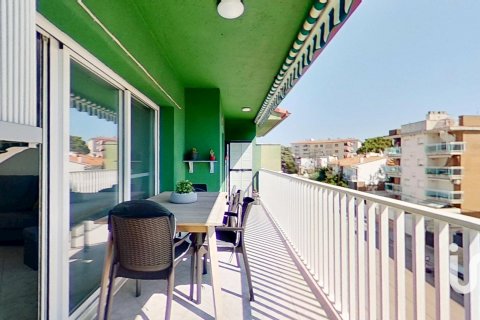 Lägenhet till salu i El Vendrell, Tarragona, Spanien 4 sovrum, 111 kvm. Nr. 153069 - foto 4