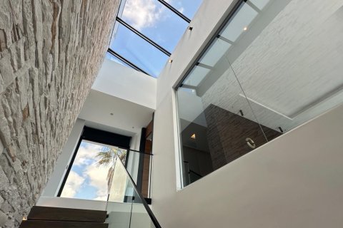 Villa à vendre à Villamartin, Alicante, Espagne, 4 chambres, 527 m2 No. 188916 - photo 7