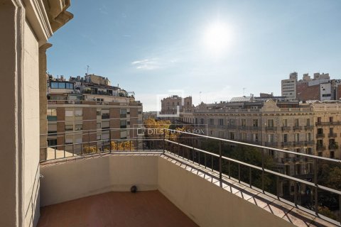 Apartment à vendre à Barcelona, Espagne, 2 chambres, 142 m2 No. 150568 - photo 22
