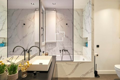 Apartamento en venta en Barcelona, España 3 dormitorios, 113 m2 No. 150572 - foto 6