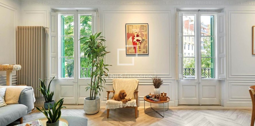 Apartamento en Barcelona, España 3 dormitorios, 113 m2 No. 150572