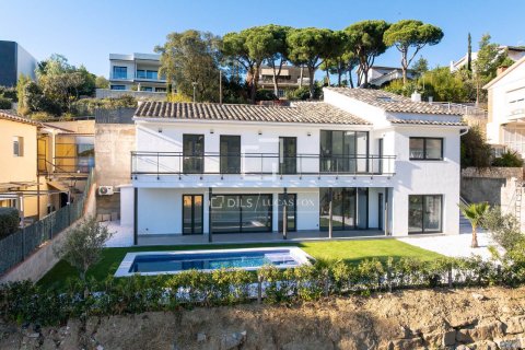 Villa for sale in Cabrils, Barcelona, Spain 4 bedrooms, 326 sq.m. No. 150569 - photo 19