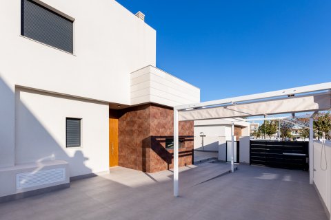 Villa en venta en Pilar de la Horadada, Alicante, España 3 dormitorios, 117 m2 No. 168285 - foto 3