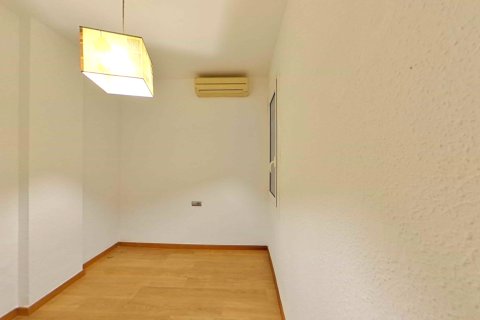 Apartament w Barcelona, Hiszpania 3 sypialnie, 67 mkw. nr 167157 – zdjęcie 11