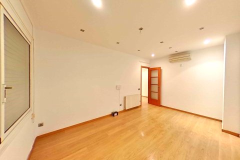 Apartament w Barcelona, Hiszpania 3 sypialnie, 67 mkw. nr 167157 – zdjęcie 4