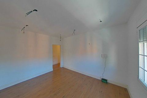 Продажа квартиры в Барселона, Испания 2 спальни, 84м2 №167154 - фото 4