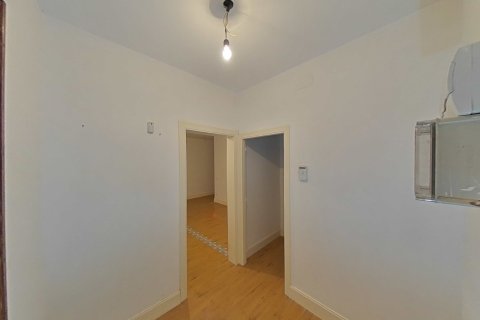 Продажа квартиры в Барселона, Испания 2 спальни, 84м2 №167154 - фото 7