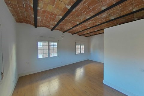 Продажа квартиры в Барселона, Испания 2 спальни, 84м2 №167154 - фото 16