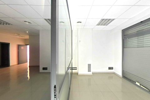 Huoneisto myytävänä Olesa de Montserrat, Barcelona, Espanja , 74 m2 No. 167159 - kuva 12