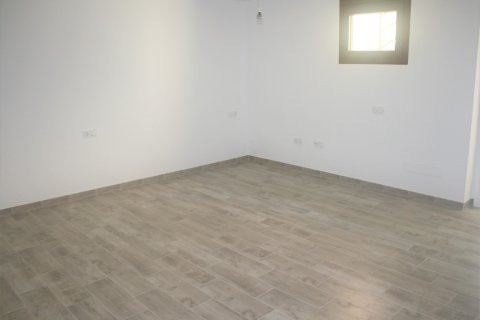 Kaupunkipientalo myytävänä Torrevieja, Alicante, Espanja, 3 makuuhuonetta, 187 m2 No. 115996 - kuva 15