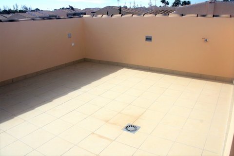 Kaupunkipientalo myytävänä Torrevieja, Alicante, Espanja, 3 makuuhuonetta, 187 m2 No. 115996 - kuva 12