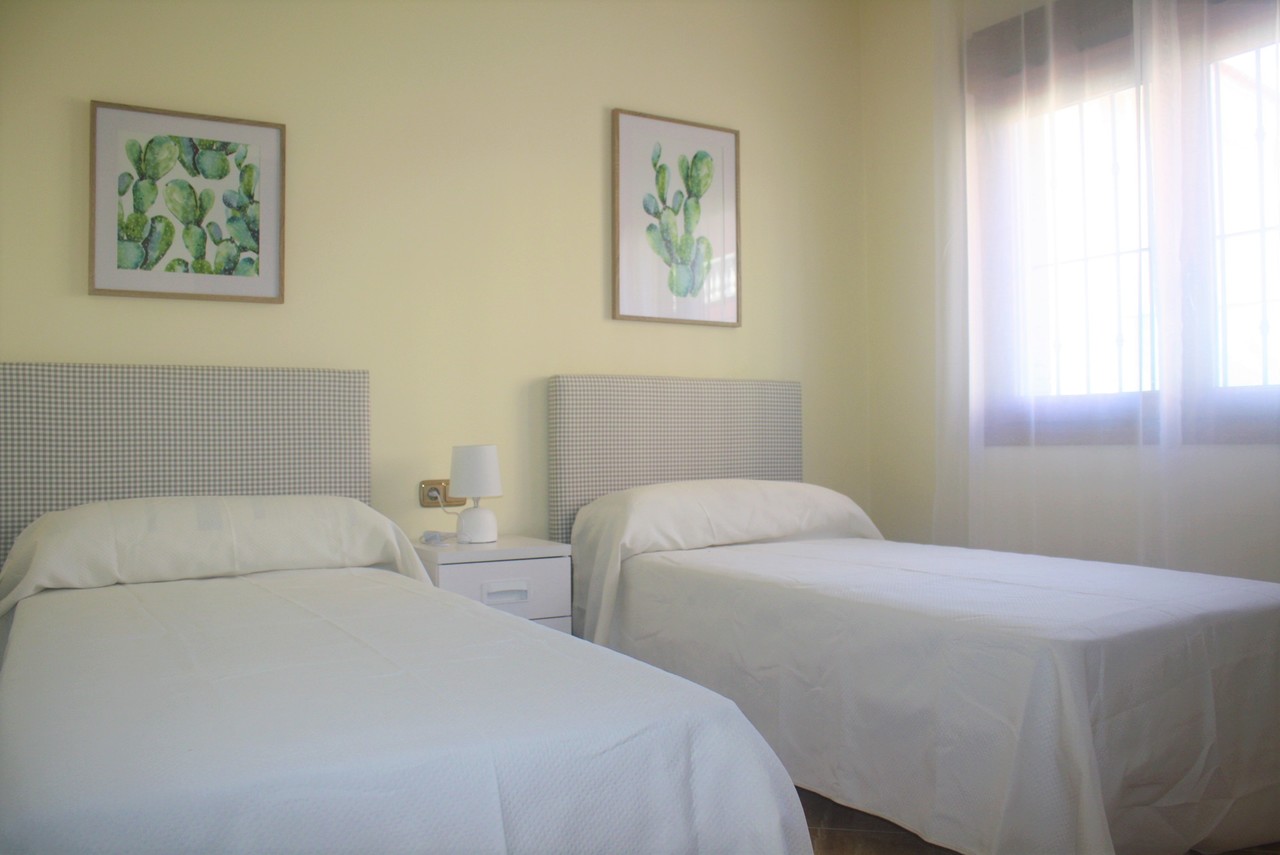 Villa in Torrevieja, Alicante, Spain 3 bedrooms, 315 sq.m. No. 115992