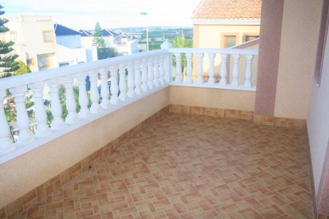 Townhouse for sale Torrevieja, Alicante, Spain 2 bedrooms, 172 sq.m. No. 115994 - photo 9