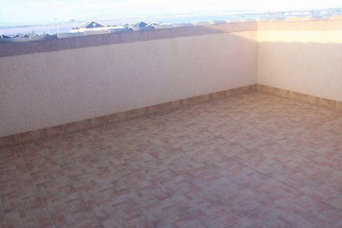 Townhouse for sale Torrevieja, Alicante, Spain 2 bedrooms, 172 sq.m. No. 115994 - photo 16