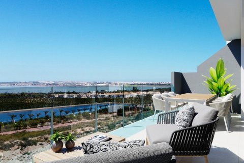 Bungalow for sale Torrevieja, Alicante, Spain 2 bedrooms, 75 sq.m. No. 134316 - photo 2