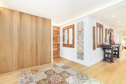 Penthouse à vendre à Barcelona, Espagne, 2 chambres, 136 m2 No. 161358 - photo 3
