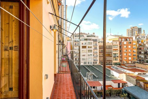 Lägenhet för uthyrning i Barcelona, Spanien 2 sovrum, 111 kvm. Nr. 161363 - foto 15