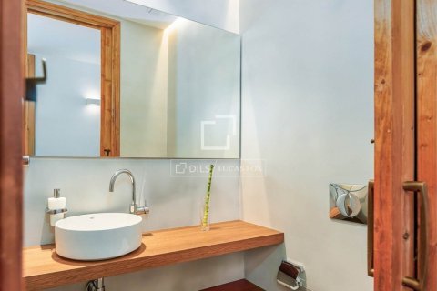 Lägenhet för uthyrning i Barcelona, Spanien 2 sovrum, 111 kvm. Nr. 161363 - foto 14