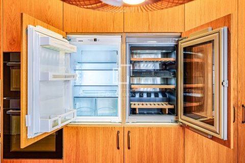 Lägenhet för uthyrning i Barcelona, Spanien 2 sovrum, 111 kvm. Nr. 161363 - foto 11