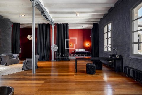 Lägenhet för uthyrning i Barcelona, Spanien 2 sovrum, 251 kvm. Nr. 161360 - foto 9