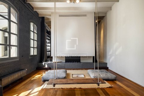 Lägenhet för uthyrning i Barcelona, Spanien 2 sovrum, 251 kvm. Nr. 161360 - foto 15