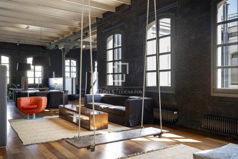 Lägenhet för uthyrning i Barcelona, Spanien 2 sovrum, 251 kvm. Nr. 161360 - foto 19