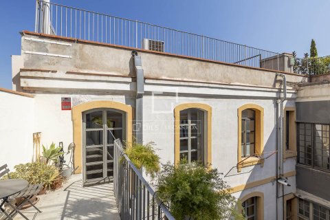 Lägenhet för uthyrning i Barcelona, Spanien 2 sovrum, 251 kvm. Nr. 161360 - foto 25