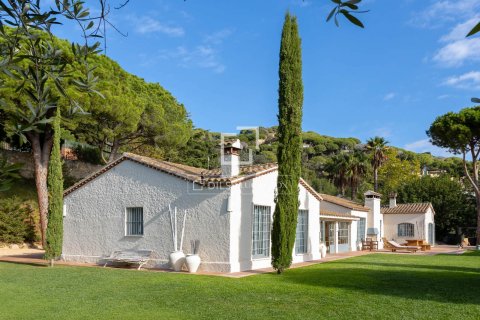 Huvila myytävänä Cabrera de Mar, Barcelona, Espanja, 5 makuuhuonetta, 592 m2 No. 161357 - kuva 28