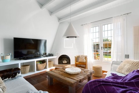 Huvila myytävänä Cabrera de Mar, Barcelona, Espanja, 5 makuuhuonetta, 592 m2 No. 161357 - kuva 10