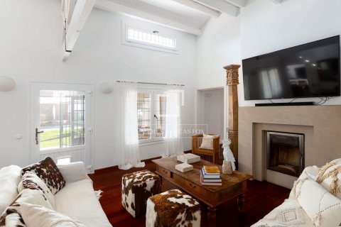 Huvila myytävänä Cabrera de Mar, Barcelona, Espanja, 5 makuuhuonetta, 592 m2 No. 161357 - kuva 11