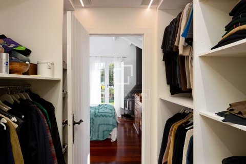 Huvila myytävänä Cabrera de Mar, Barcelona, Espanja, 5 makuuhuonetta, 592 m2 No. 161357 - kuva 15