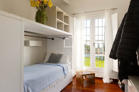 Huvila myytävänä Cabrera de Mar, Barcelona, Espanja, 5 makuuhuonetta, 592 m2 No. 161357 - kuva 23