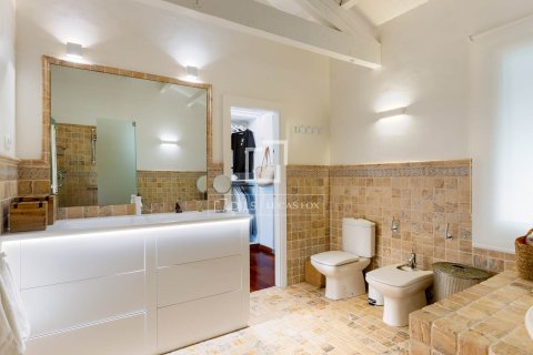 Huvila myytävänä Cabrera de Mar, Barcelona, Espanja, 5 makuuhuonetta, 592 m2 No. 161357 - kuva 13