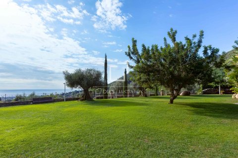 Huvila myytävänä Cabrera de Mar, Barcelona, Espanja, 5 makuuhuonetta, 592 m2 No. 161357 - kuva 30